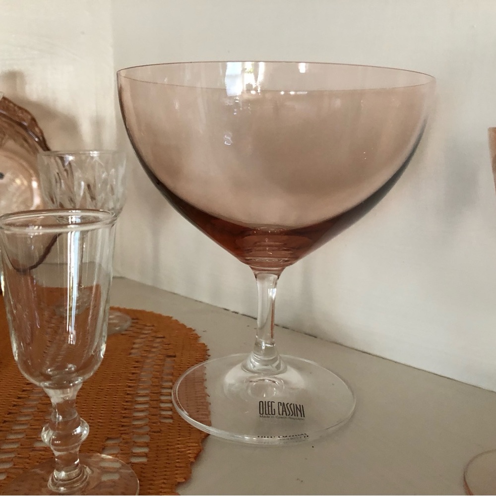 Oleg Cassini pink champagne glass